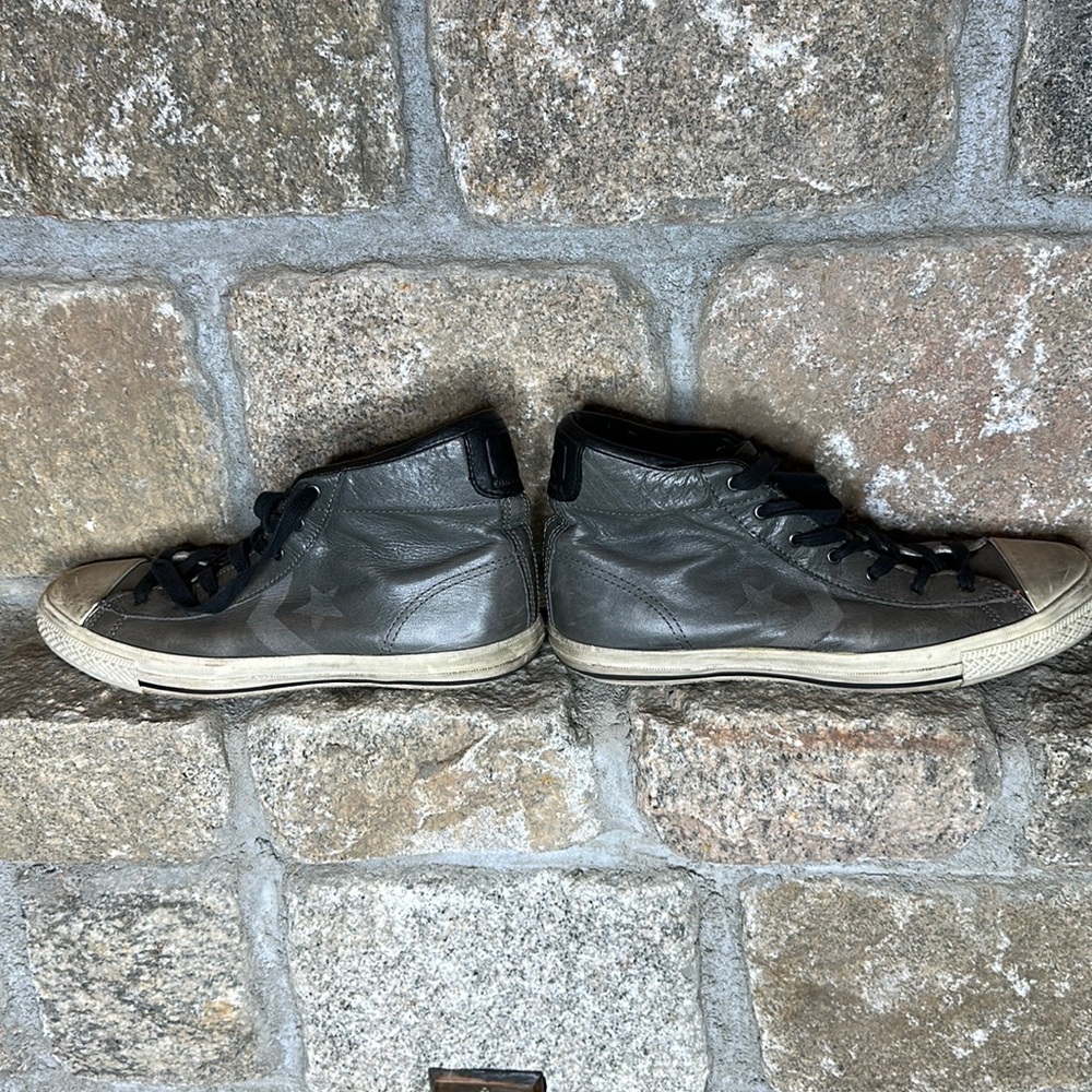 Men’s John Varvatos X Converse high top sneakers. Size 10